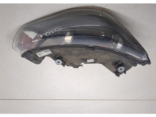 Фара передняя  Audi A1 (8X) 2010-2018 правая 