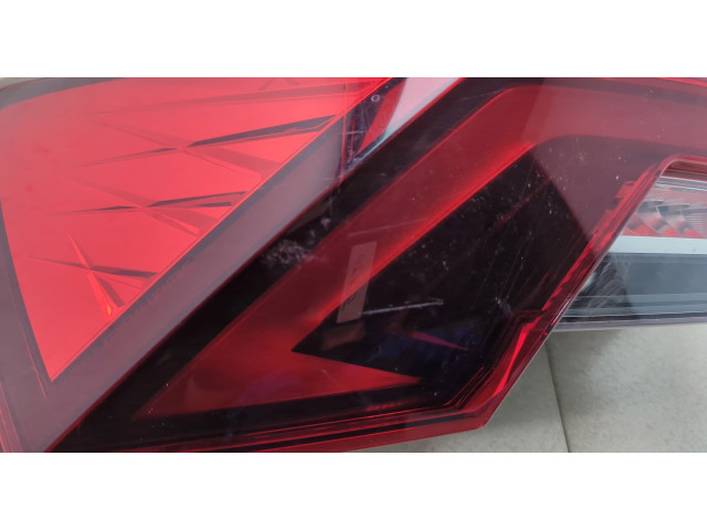 Задний фонарь 5E3945207