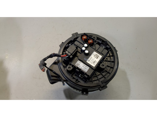 Моторчик печки  Volvo V60 2018-        