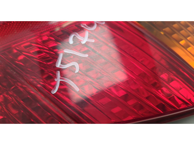 Задний фонарь