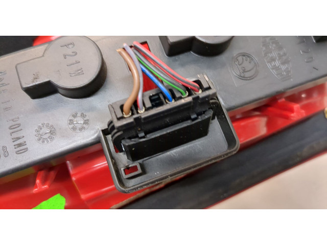 Задний фонарь     1U9945112B     