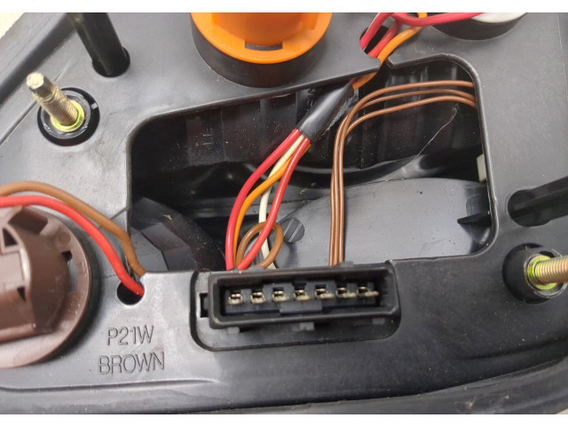 Задний фонарь          