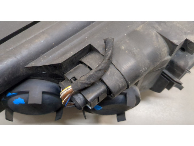 Фара передняя  Volkswagen Passat CC 2008-2012 правая 