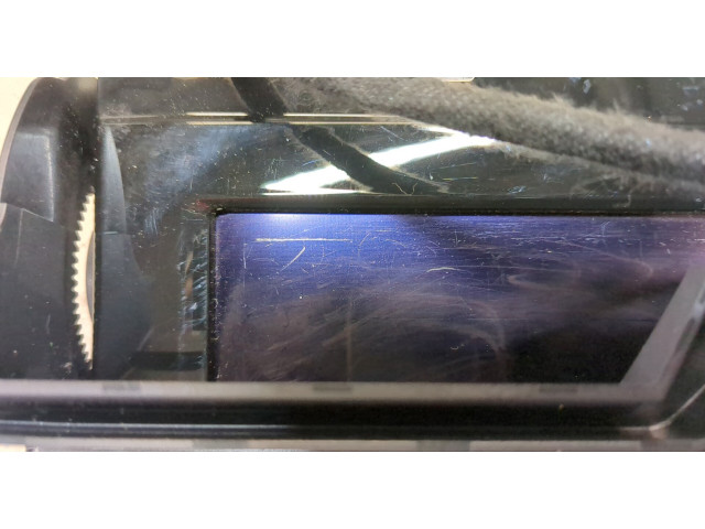 Дисплей бортового компьютера Audi Q3 2011-2014 8U0857273B