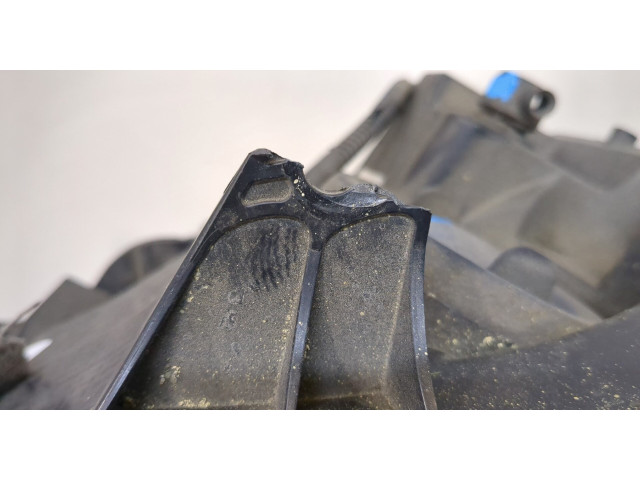 Фара передняя  Ford Explorer 2015-2018 левая 