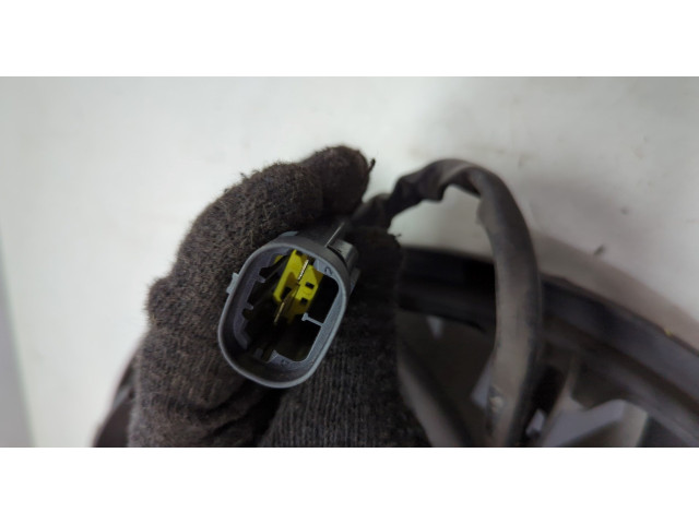 Вентилятор радиатора  Peugeot 5008 2009-2016           