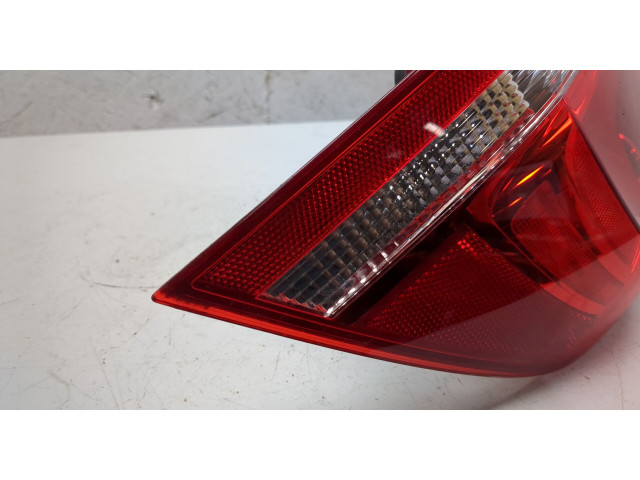 Задний фонарь          