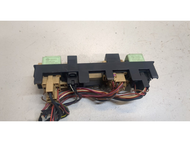 Блок предохранителей Skoda SuperB 2008-2015