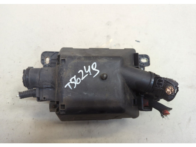 Блок предохранителей  Fiat Punto Evo 2009-2012      735471684, 735471685   