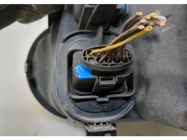 Фара передняя  Volkswagen Golf 4 1997-2005 правая 