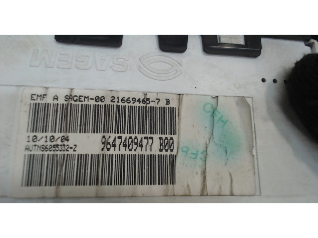 Дисплей бортового компьютера  Citroen C2 9647409477       