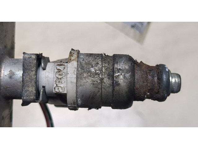 Форсунка топливная Mitsubishi Colt 2008-2012 MN143973, MR988977