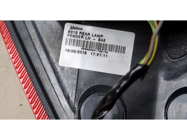 Задний фонарь          