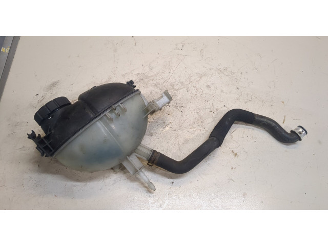 Бачок расширительный  Mercedes C W204 2007-2013    