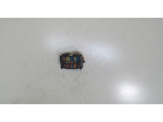 Блок предохранителей  Skoda Yeti 2009-2014      7H0937617    1.2