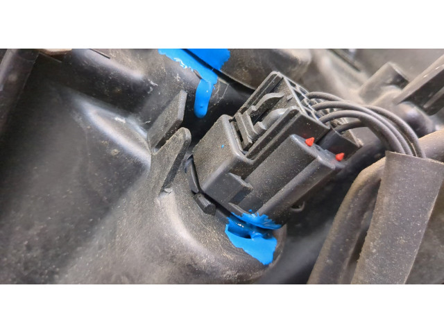 Фара передняя Volvo XC90 2002-2014 правая