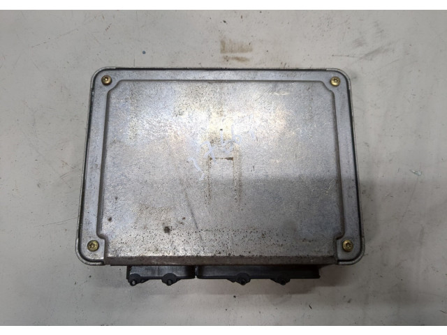 Блок управления двигателем  Audi A3 (8L1) 1996-2003     
