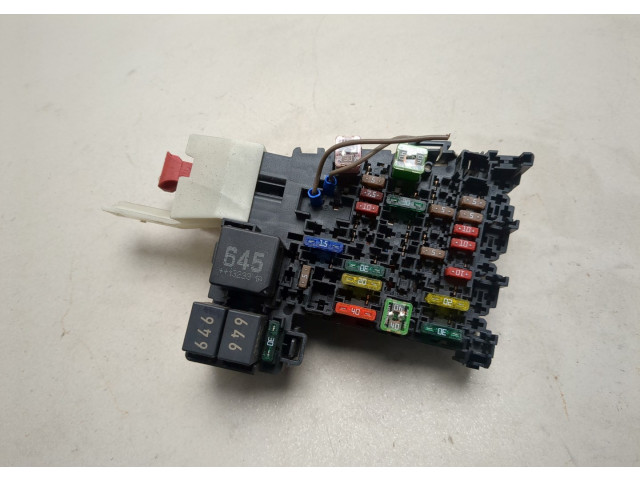 Блок предохранителей Skoda Octavia (A7) 2013-2023 5Q0937615C