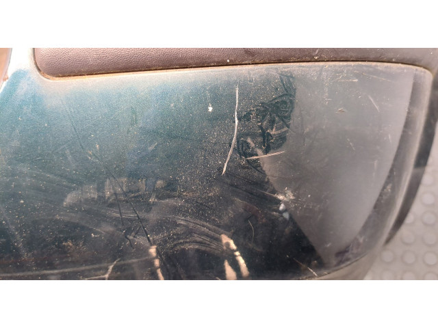 Бампер Volkswagen Passat 5 2000-2005 задний 3B9807417A, 3B9807521