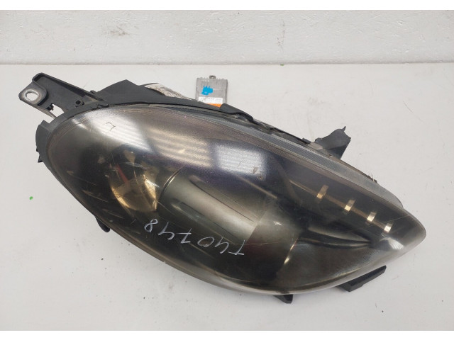 Фара передняя Alfa Romeo Giulietta 2010-2016 правая