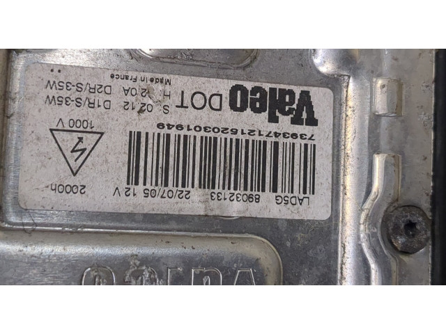 Фара передняя  Chrysler 300C 2004-2011 правая 