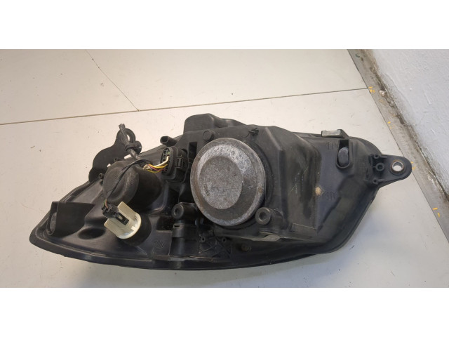 Фара передняя Skoda Fabia 2007-2014 правая