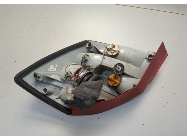 Задний фонарь 5J6945111A