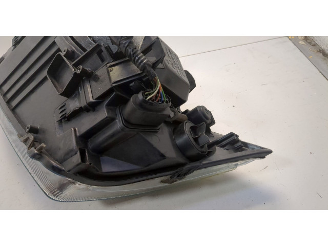 Фара передняя  Ford Focus 2 2005-2008 правая 