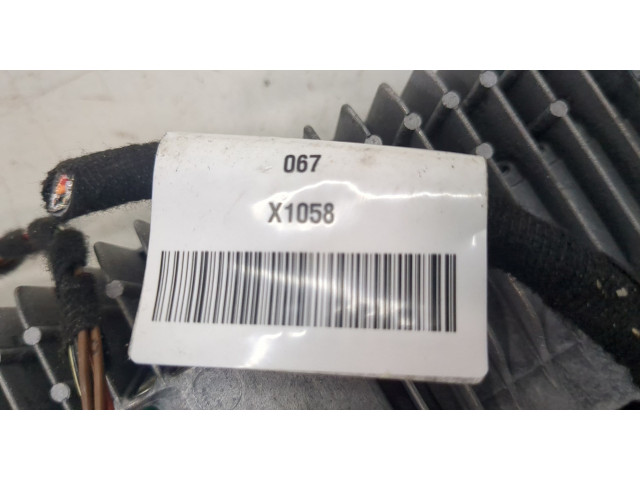 Дисплей бортового компьютера  Mercedes E W212 2009-2016 A2129010400       