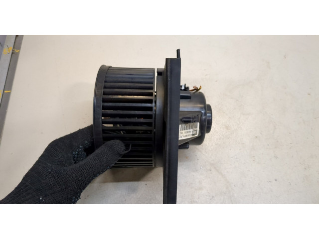 Моторчик печки  Volkswagen Golf 4 1997-2005 1J1819021A, F657877G    1J1819021A, F657877G   