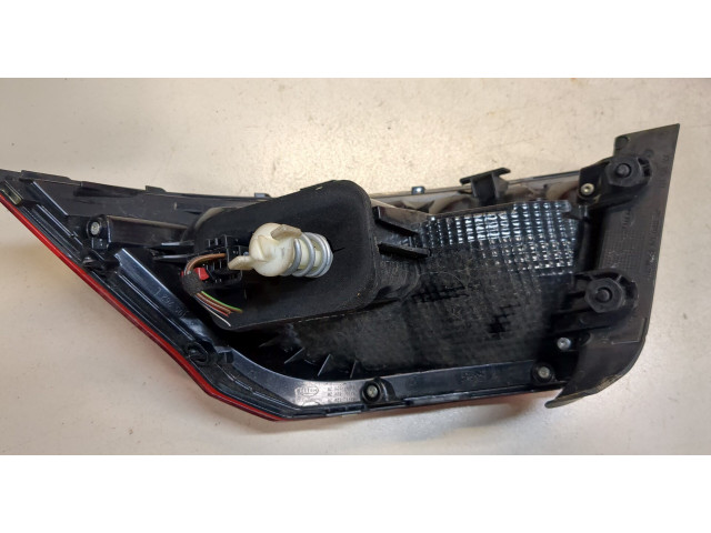 Задний фонарь Volkswagen Passat 8 2015-