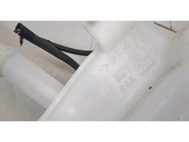 Бачок омывателя Mitsubishi Outlander Sport 2019-2025 8260A450, 8260A409, 8260A406