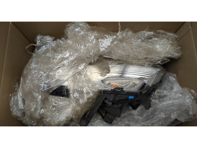 Фара передняя Dacia Duster 2010-2017 левая