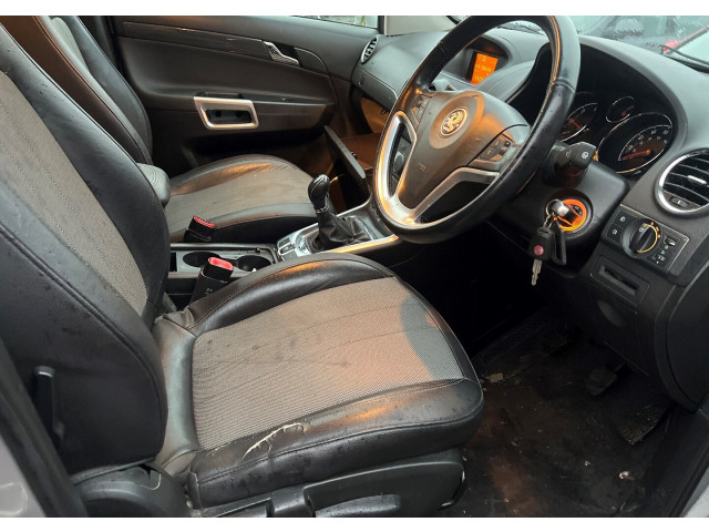 Моторчик заднего дворника  Opel Antara      