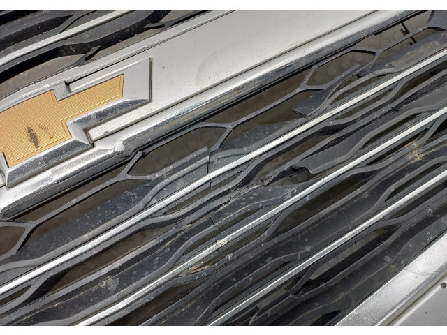 Бампер  Chevrolet Malibu 2015-2018 передний   84042377