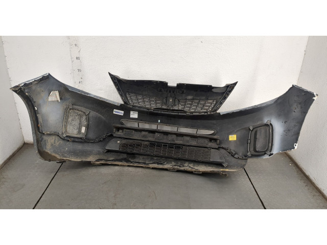 Решетка радиатора  KIA Sorento XM 2009-2021          863501U500, 863501U700