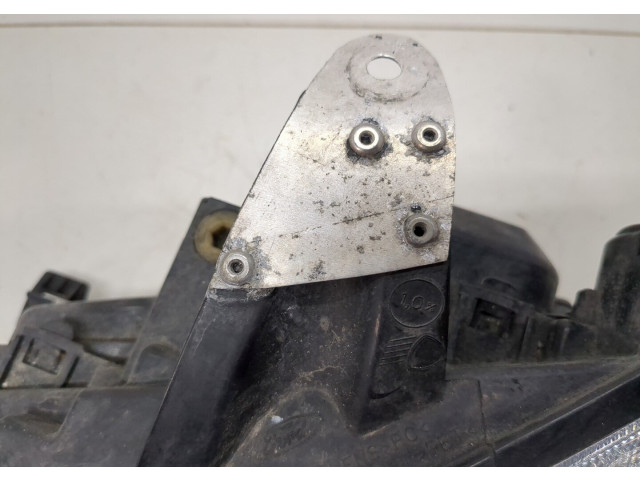 Фара передняя  Ford Focus 2 2005-2008 левая 