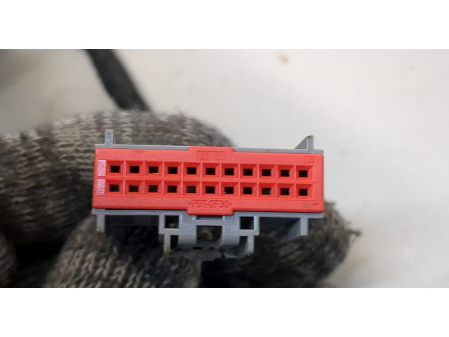 Зеркало боковое Jaguar XF 2015–2020 правое