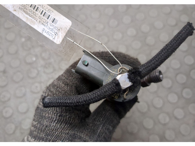 Форсунка топливная Volvo XC70 2000-2007 8603595