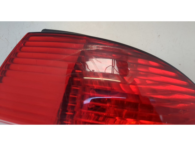 Задний фонарь