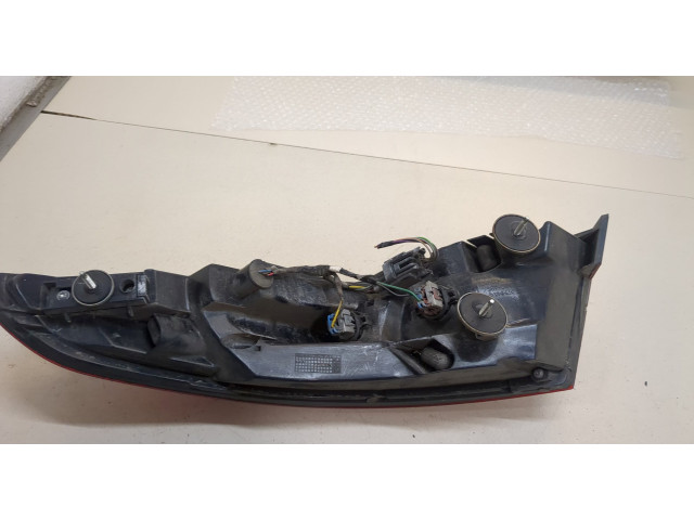 Задний фонарь