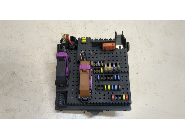 Блок предохранителей  Volvo V70 2001-2008         