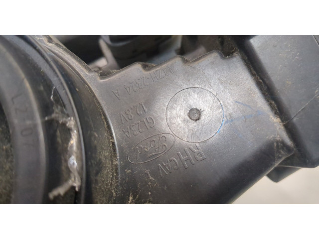 Фара передняя  Ford Escape 2015- правая 