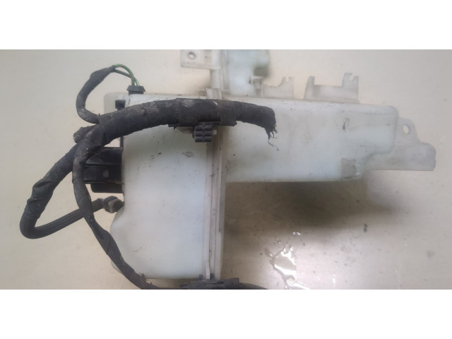 Бачок омывателя  Volkswagen Passat 7 2010-2015 Европа    