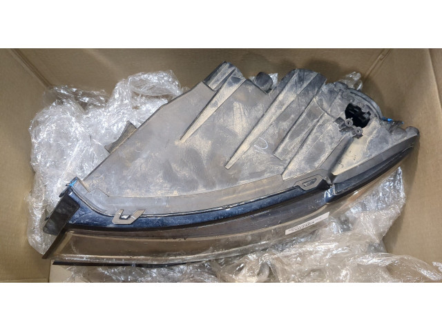 Фара передняя Jeep Compass 2017- левая