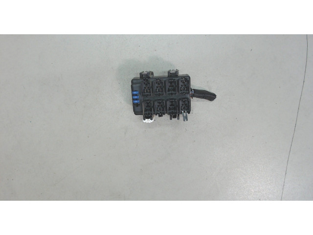 Блок предохранителей  Subaru Forester (S12) 2008-2012      lb800101b     2.5
