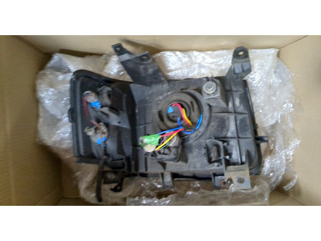 Фара передняя  Ford Ranger 2006-2012 левая 