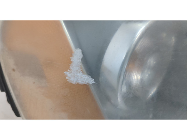 Фара передняя  Volvo V70 2001-2008 правая 