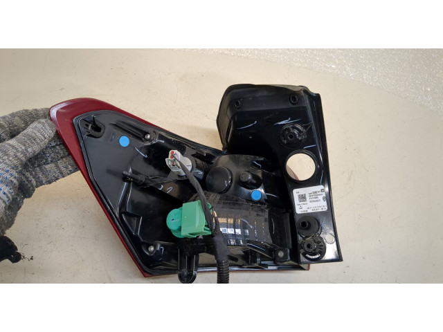 Задний фонарь          