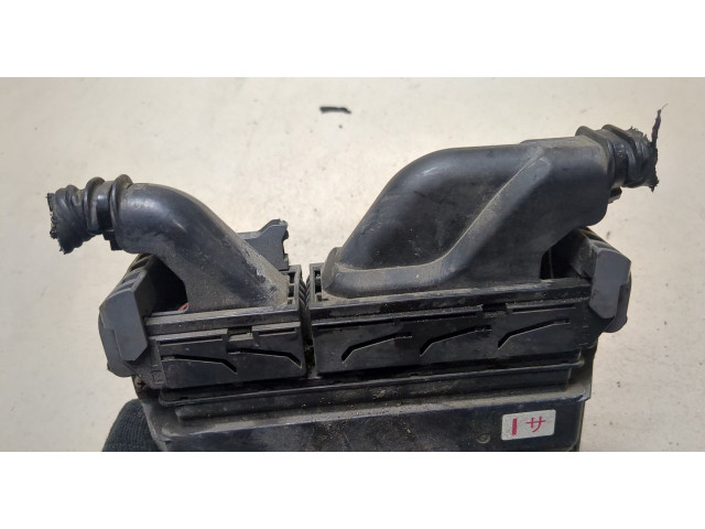 Блок управления двигателем  Lexus IS 2005-2013     